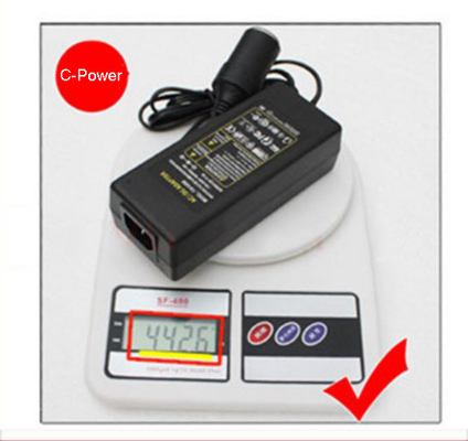 Adaptador de carro moderno de 60 W DC 12V a AC 220V com conexão de desktop 12VDC 5A fonte de alimentação