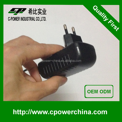 Fornecimento de energia em corrente contínua 5V 12V 24V Tipo de saída Preto 500mA 1A 2A Adaptador para dispositivos eletrônicos