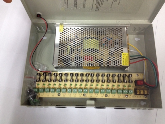 Fonte de alimentação de comutação de câmaras CCTV de alta frequência 12V 10A 120W 18ch com CE ROHS FCC