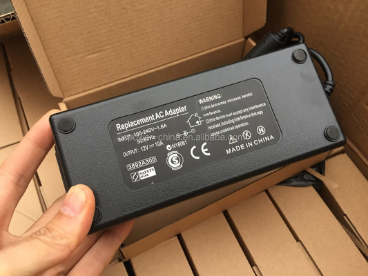 Tipo de computador adaptador de CA com comutação com 12V 10amp de corrente de saída e tipo de saída de CC