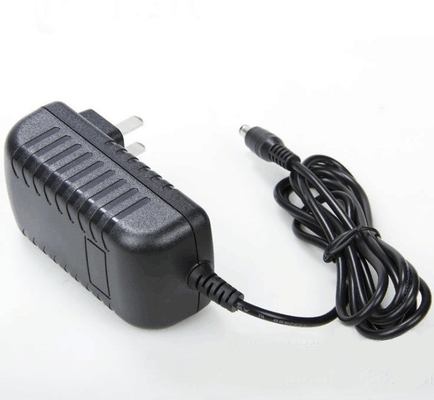 Fonte de alimentação da câmara com adaptador de corrente contínua de 6V 3A 2A Tipo de saída 100-240V Voltagem de entrada AC