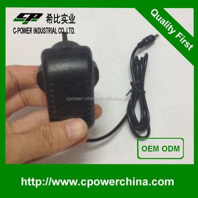 Voltagem de saída de 12V Adaptador de energia AC DC Eficiência 90% para 110V 220V Fabricação