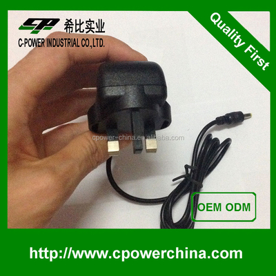 Voltagem de saída de 12V Adaptador de energia AC DC Eficiência 90% para 110V 220V Fabricação