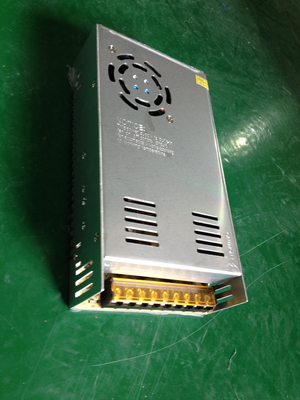 82% Fornecimento de energia 360W 24V 15A 36V 10A DC para adaptador de conversor 12V 30A regulado por LED