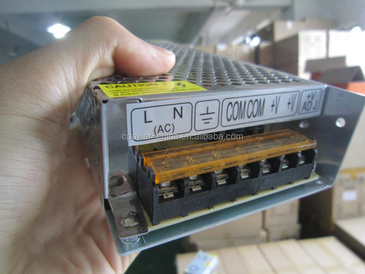 24v Voltagem de saída Fornecimento de energia AC DC de LED de prata para os requisitos do cliente por C-Power