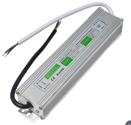110-240V 50/60HZ Voltagem de entrada 12V 5A 60W Fornecimento de energia à prova d'água com longa vida útil