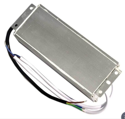 110-240V 50/60HZ Voltagem de entrada 12V 5A 60W Fornecimento de energia à prova d'água com longa vida útil