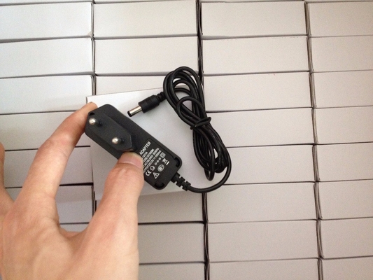 12W 5.5*2.1 Jack DC 12V DC Saída 1A AC DC 12V 1A Adaptador de alimentação Entrada 100-240V 50/60HZ