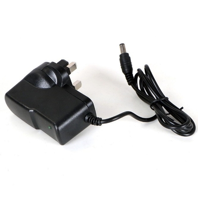 Católica 220V AC Fornecimento de energia 12V1A Plug-in Tipo 12W DC Adaptador de saída corrente 1000mA