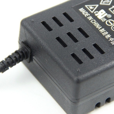 Eletrodomésticos Sinceramente oferecidos Adaptador AC/DC12V 5A para LED Strip LCD Monitor CCTV