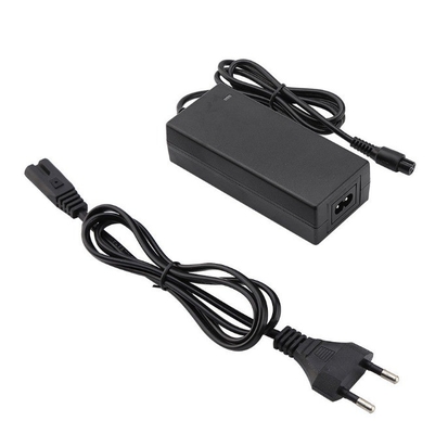 Eficiência 82% Certificado CE C-Power 42V 2A 100-240V Carregador para Scooter DC