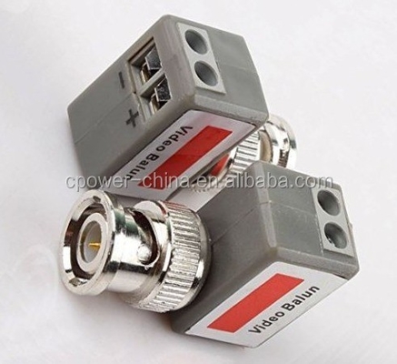 Fácil instalação CCTV Coaxial BNC Video e Power Balun Transceiver para CAT5 ângulo reto
