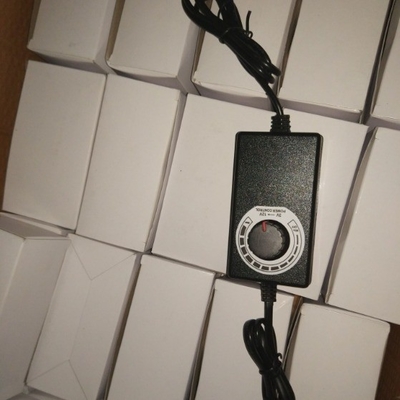 Plug In 3-12V 24W DC Adaptador de Energia Ajustável Regulador de Voltagem Stepless 2A 5.5*2.1