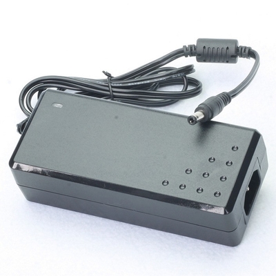 Adaptador de alimentação de corrente contínua C-Power 18V 3A 54W18V com 85% de eficiência mínima e certificado CE