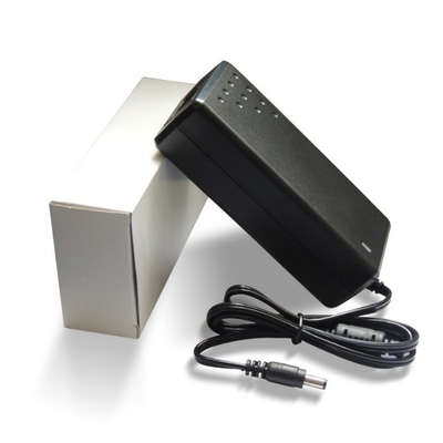 Adaptador de alimentação AC100-240V de entrada 15V 3A DC com cabo de 1,2m e saída máxima de 45W por C-Power