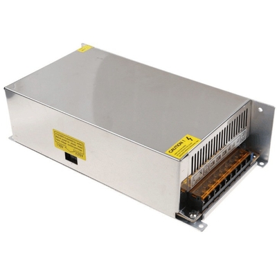 12V 40A 50A 60A Transformação de fonte de alimentação AC para DC para 50A Corrente de saída 82% de eficiência