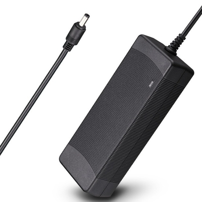 AC100-240V Entrada 12V 10A 120W Desktop Power Adapter com 1,2m/1.5m DC Cable por C-Power