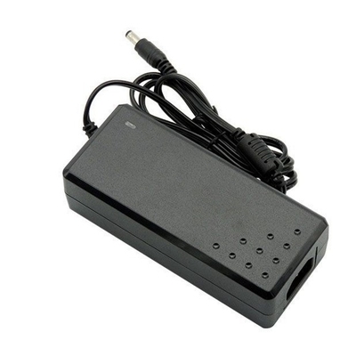 Conexão de escritório C-Power Constant Voltage AC100-240V DC 15V 8A 120W Adaptador de energia