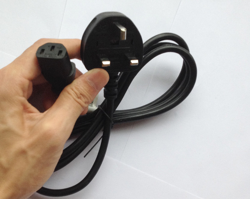 Adaptador de alimentação de iluminação LED 12V 5A 60W com 3 pinos Plug e Voltagem de entrada 220V