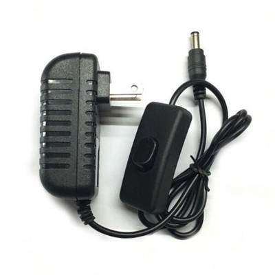 Adaptador de alimentação AC100-240V de entrada de corrente contínua com interruptor de ligação/desligação Tipo de saída DC 12V 1A 1.5 2A Compacto