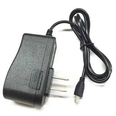 C-Power 12V 0,7A 700mA Adaptador de energia A solução perfeita para dispositivos em preto e branco
