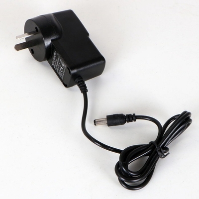 AC 100-240v Entrada 9v 700ma 9v 1a Adaptador de energia C-Power para desempenho de saída de CC