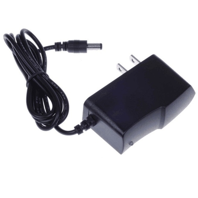 Adaptador de alimentação C de 5V 1A com entrada AC 100-240V e conector 5.5*2.1/5.5*2.5 DC