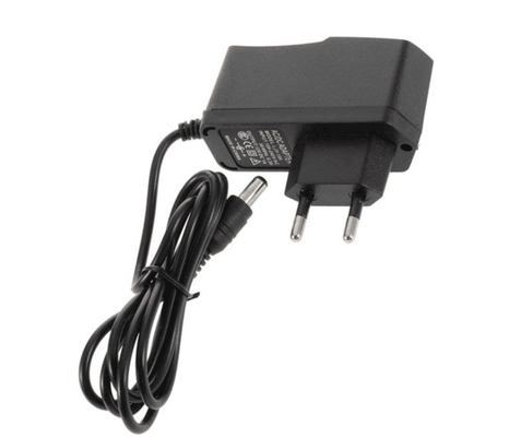 Adaptador de alimentação C de 5V 1A com entrada AC 100-240V e conector 5.5*2.1/5.5*2.5 DC