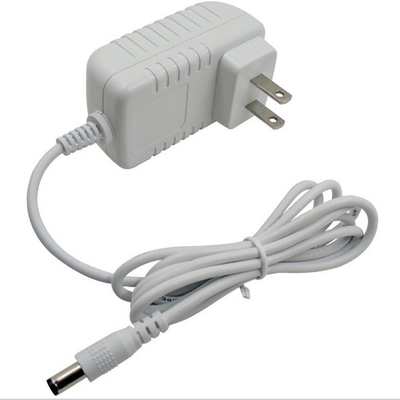 Adaptador de alimentação 12v2a com tipo de saída de corrente contínua e ligação de C-Power