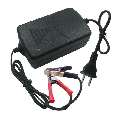 Compensação de controlo de temperatura Carregador de baterias de motocicletas e automóveis 12V 1A