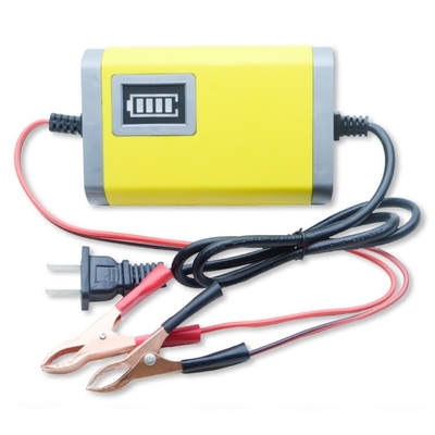 C-Power 12V 2A Carregador de bateria de ácido de chumbo totalmente automático de 3 estágios para automóveis e motocicletas