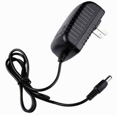 Saída estável C-Power Voltagem constante AC100-240V DC 5V 2.5A Adaptador de energia para eficiência