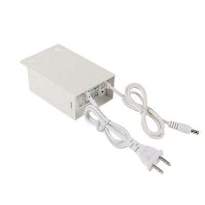 Adaptador de alimentação de 12V 24W com corrente de saída de 2000mA e design branco dócil