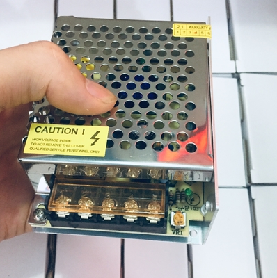 30W 5V 2A 3A 4A 5A 110V 220V DC 9V 15V 18V 24V Fornecimento de energia de prata para suas necessidades