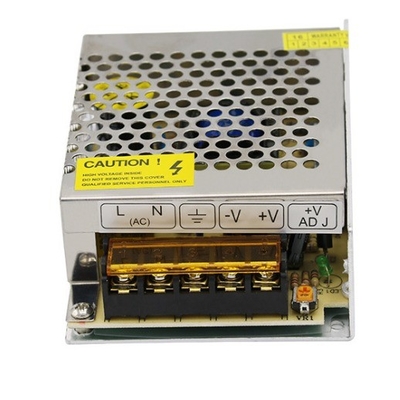 24V 3 Amp C-Power Fornecimento de energia AC DC Prata com eficiência de 82% e Design Prata