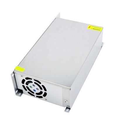 48V 30A 14A 20A 25A 10A 5A 15A Fornecimento de energia para 110V/220V AC a 48V DC a partir de C-Power