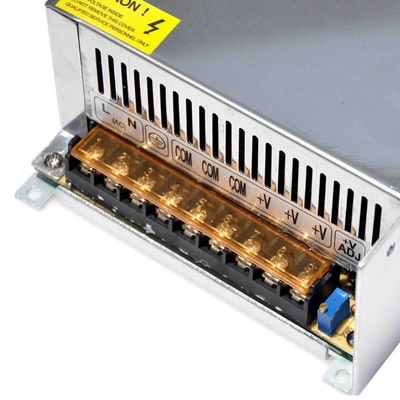 600W 60V 10A Fornecimento de energia de saída única de tensão constante para aplicações industriais
